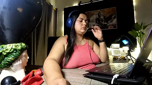 AzaraOnyx online show from June 2026 03:06:01 PM