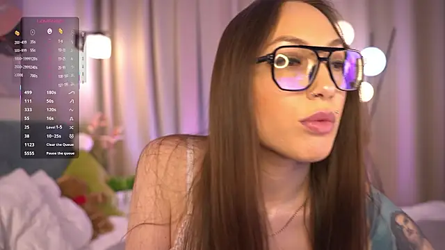 Snapshot of Alicia_Wood chatting on February 2026 03:29:02 PM Alicia Wood online show from February 2026 03:29:02 PM