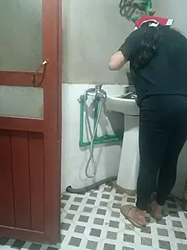 nelina 12345 online show from April 2026 03:37:01 PM