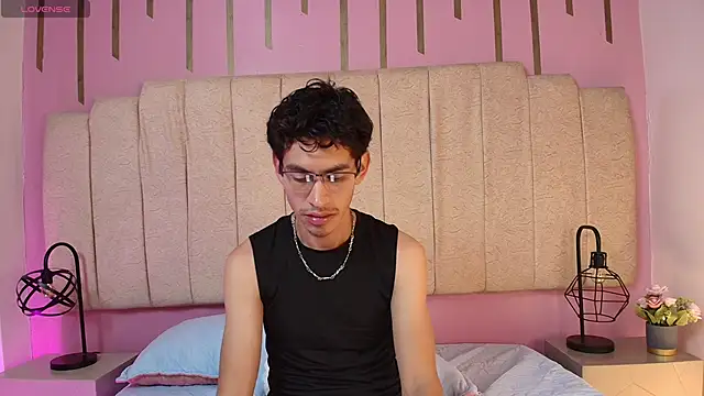 skinny jean  online show from February 2026 01:56:01 PM