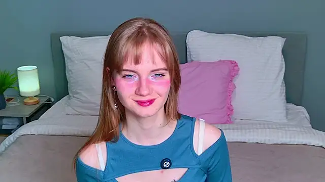 ElfieWhite online show from May 2026 06:27:01 PM