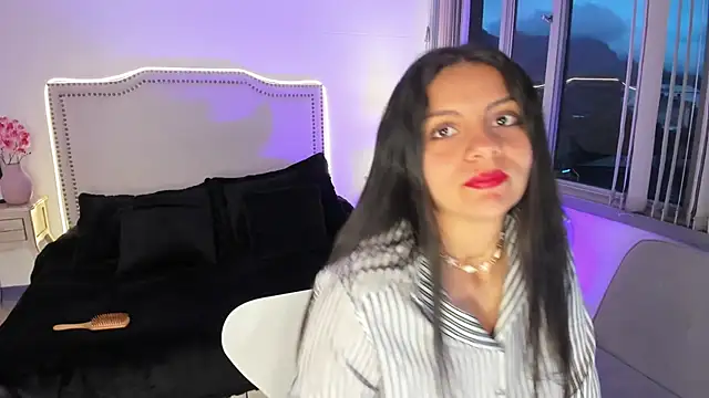 Snapshot of luisa__rosse chatting on February 2026 11:28:02 AM luisa rosse online show from February 2026 11:28:02 AM