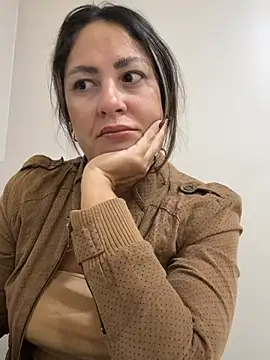 leona-david online show from April 2026 12:17:02 PM