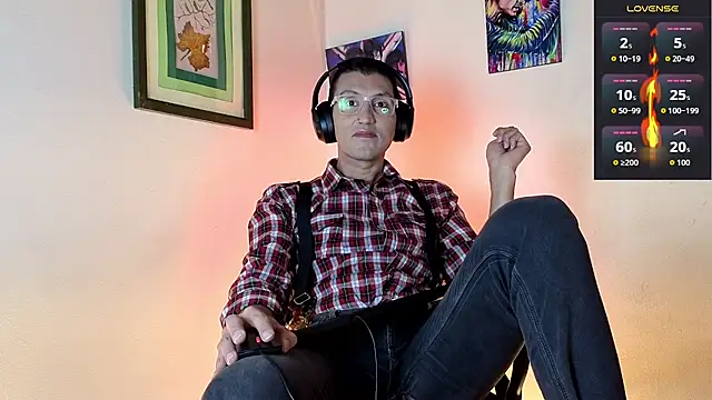 Snapshot of enzoprat chatting on February 2026 03:22:01 PM enzoprat online show from February 2026 03:22:01 PM