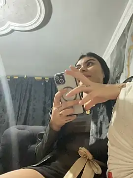 eimmy  skinny online show from April 2026 02:11:01 AM