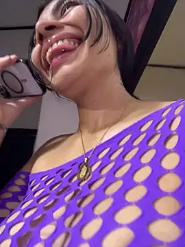 eimmy  skinny online show from April 2026 07:42:02 PM