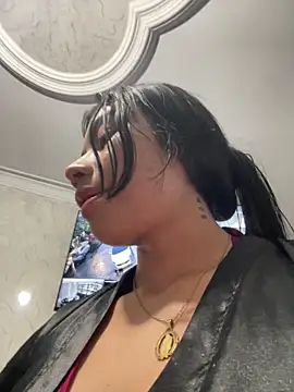 eimmy  skinny online show from May 2026 11:00:02 PM