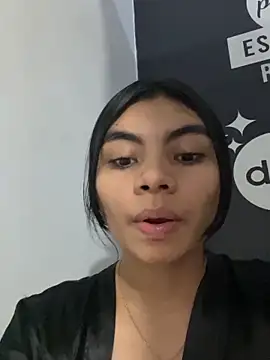 eimmy  skinny online show from May 2026 11:12:03 PM