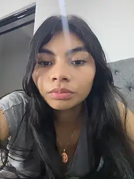 eimmy  skinny online show from May 2026 11:11:01 PM