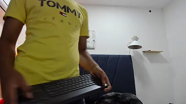 kleiver cum18 online show from February 2026 01:45:02 PM