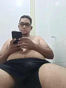 Snapshot of gordogruesa chatting on May 2026 03:00:01 AM gordogruesa online show from May 2026 03:00:01 AM