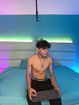 abrilandjulian online show from February 2026 11:43:02 AM