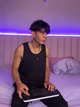 abrilandjulian online show from March 2026 12:05:03 PM