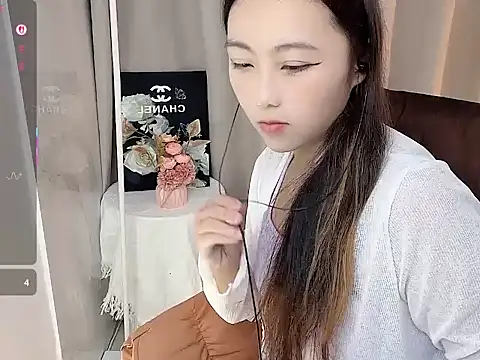 Snapshot of Lydia-668 chatting on February 2026 04:42:02 AM Lydia-668 online show from February 2026 04:42:02 AM