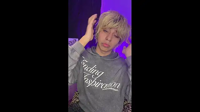 prince oliverr online show from April 2026 11:10:01 AM