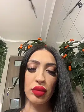 VictoriaLanes online show from April 2026 04:24:02 AM