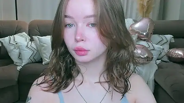 Snapshot of Violetta__Dreams chatting on February 2026 06:40:02 PM Violetta Dreams online show from February 2026 06:40:02 PM