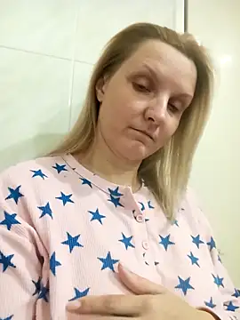 Snapshot of SusanGold9211 chatting on February 2026 07:57:02 PM SusanGold9211 online show from February 2026 07:57:02 PM