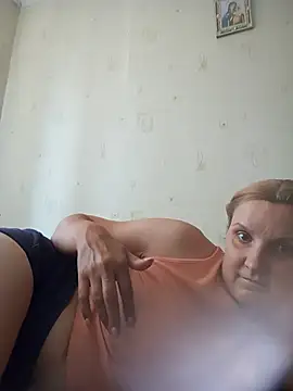 Snapshot of SusanGold9211 chatting on July 2026 10:41:01 AM SusanGold9211 online show from July 2026 10:41:01 AM