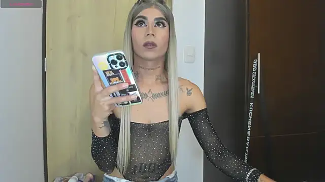 Snapshot of alisoondrean_ chatting on February 2026 01:57:02 AM alisoondrean online show from February 2026 01:57:02 AM