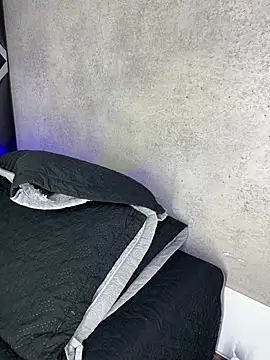 Lucian-greyy online show from February 2026 06:12:02 AM