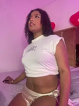 Snapshot of canelaa_sweet5 chatting on February 2026 12:53:02 AM canelaa sweet5 online show from February 2026 12:53:02 AM