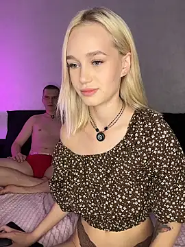 Kristina Maks online show from June 2026 04:18:01 PM