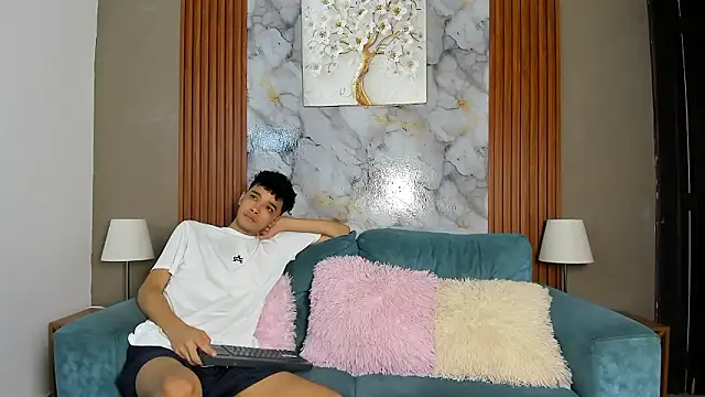 YOUNG BOYS HELL online show from March 2026 01:20:01 AM