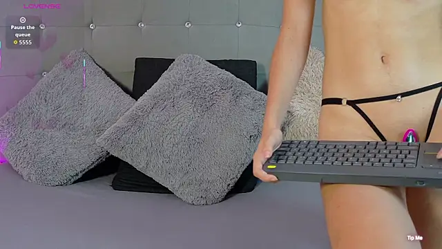 Ivy Heat online show from June 2026 01:19:01 AM