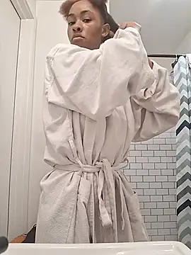 Snapshot of Cinnamonbunn chatting on February 2026 08:09:02 PM Cinnamonbunn online show from February 2026 08:09:02 PM