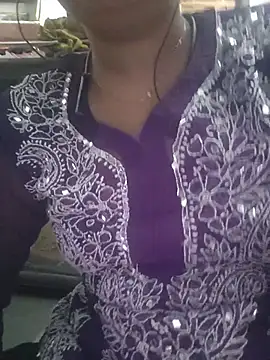 Snapshot of taniya0 chatting on August 2026 04:06:01 PM taniya0 online show from August 2026 04:06:01 PM