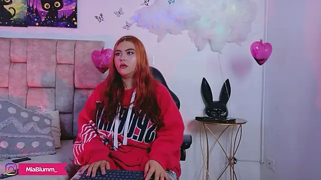 MiiaBlumm  online show from March 2026 05:23:02 PM