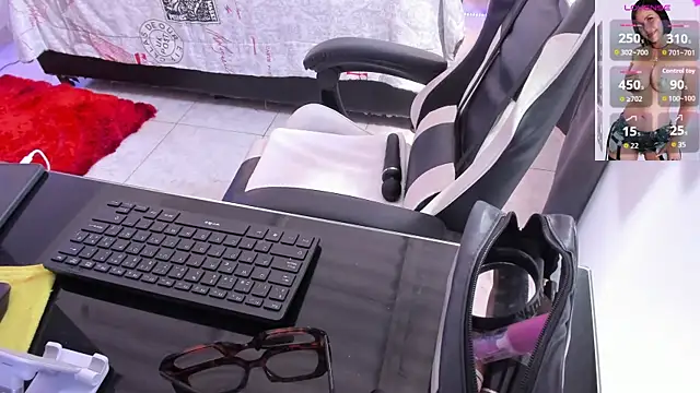 Snapshot of RubyStrome chatting on February 2026 07:01:01 PM RubyStrome online show from February 2026 07:01:01 PM