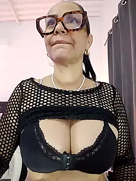 Snapshot of RubyStrome chatting on February 2026 06:45:01 AM RubyStrome online show from February 2026 06:45:01 AM