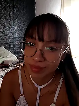 Moondefuego online show from May 2026 06:23:02 PM