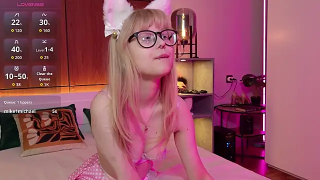 MoliQin online show from March 2026 07:47:02 AM