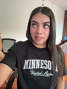 Luna rousse26 online show from April 2026 12:28:01 PM