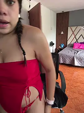 Luna rousse26 online show from April 2026 12:10:01 PM