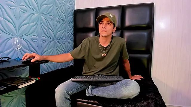 bad boy cum  online show from February 2026 04:13:01 AM