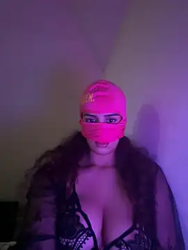 Snapshot of Esmeralda972 chatting on February 2026 06:59:02 PM Esmeralda972 online show from February 2026 06:59:02 PM