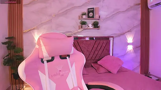 your whore Salome online show from March 2026 06:34:01 PM