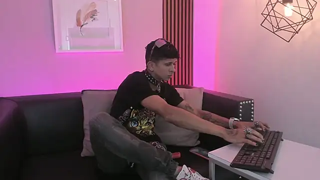 Maximoking26 online show from July 2026 01:56:01 AM