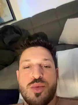 rafapradodxb online show from February 2026 03:25:02 AM