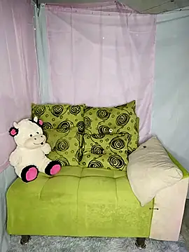 kloe-Dubois online show from April 2026 03:09:01 AM