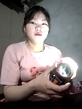 Snapshot of Baby_flower_1 chatting on February 2026 12:50:02 AM Baby flower 1 online show from February 2026 12:50:02 AM