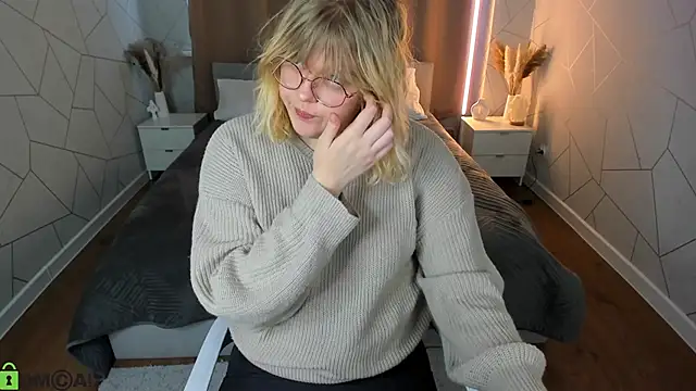 luna c0ra online show from April 2026 01:06:02 AM