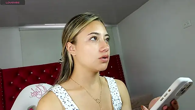 amy ker m online show from April 2026 08:32:01 PM