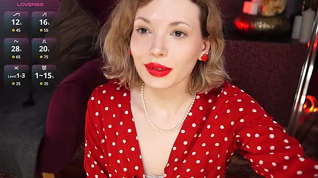 VinylKiss online show from April 2026 06:24:02 PM