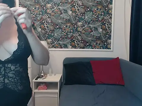 SaraGina online show from February 2026 09:00:02 PM