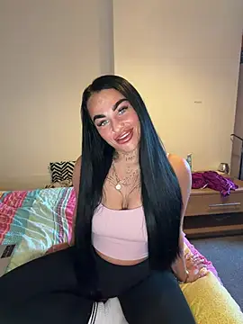 Snapshot of Darkfantisyx chatting on February 2026 04:40:02 PM Darkfantisyx online show from February 2026 04:40:02 PM